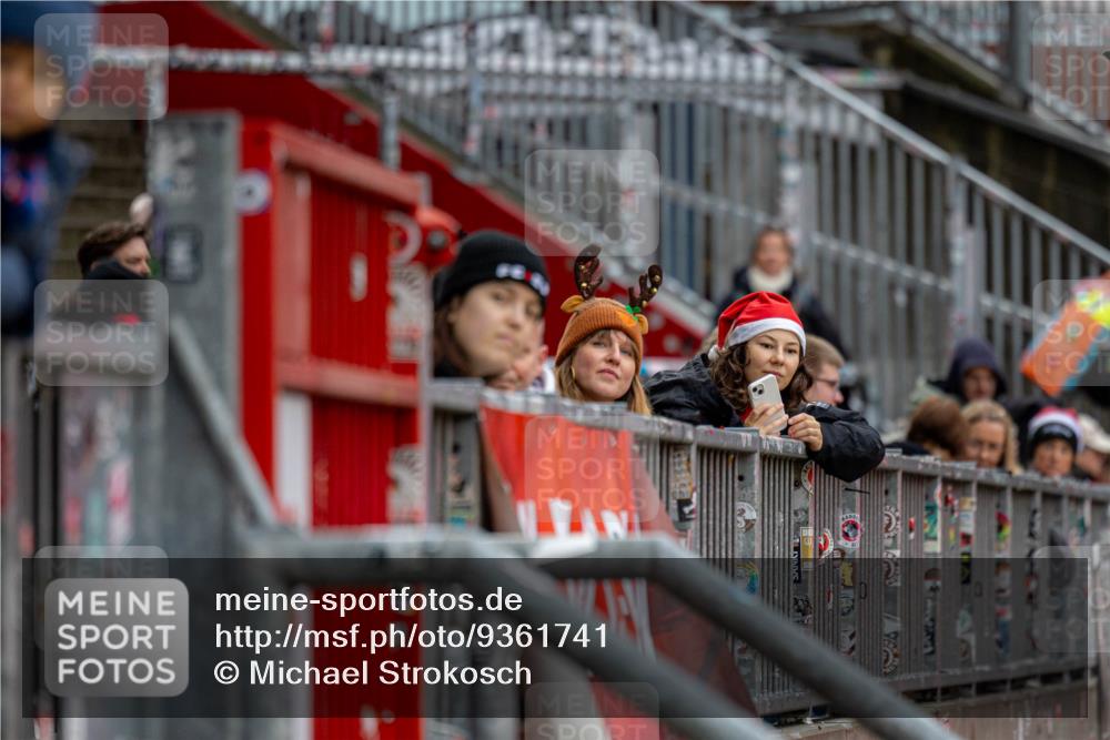 07.12.2025 - St. Pauli X-Mass-Run No. 15 Michael Strokosch http://msf.ph/oto/9361741 07.12.2025 11:39:07 Laufen  meine-sportfotos.de
