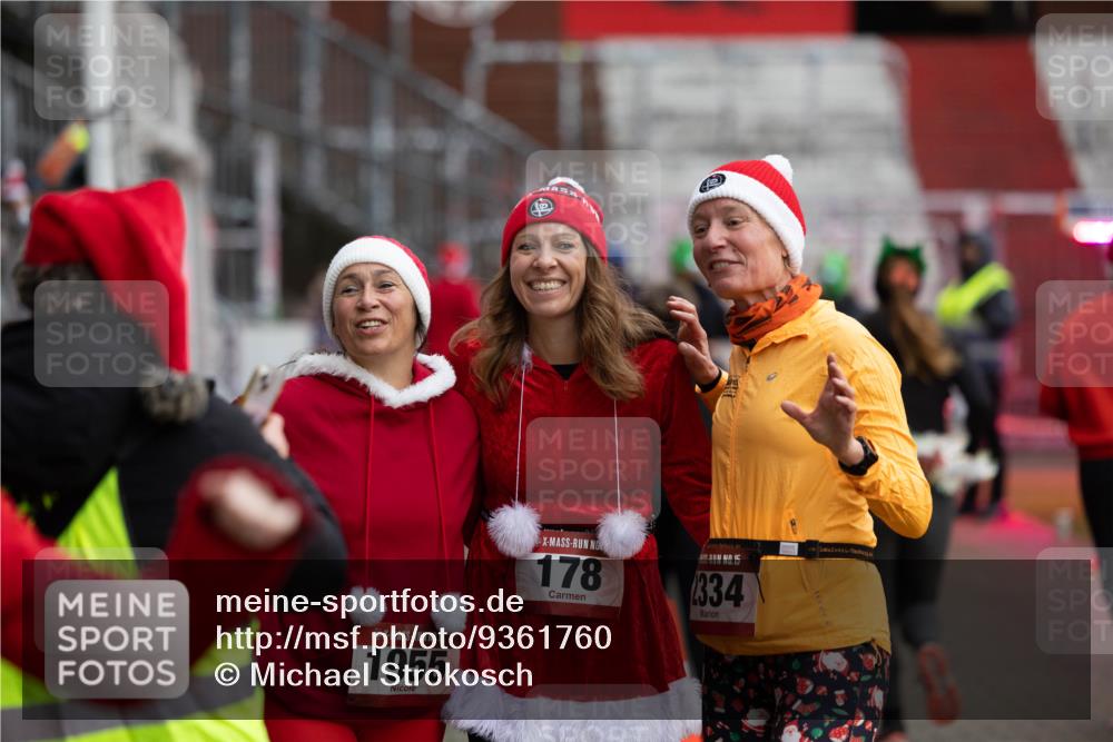 07.12.2025 - St. Pauli X-Mass-Run No. 15 Michael Strokosch http://msf.ph/oto/9361760 07.12.2025 11:47:07 Laufen 5, 1955, 178, 15, 334 meine-sportfotos.de
