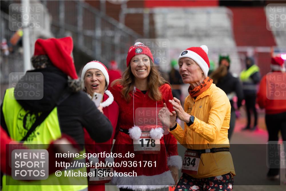 07.12.2025 - St. Pauli X-Mass-Run No. 15 Michael Strokosch http://msf.ph/oto/9361761 07.12.2025 11:47:07 Laufen 1955, 178, 15, 334 meine-sportfotos.de