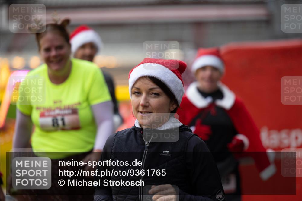 07.12.2025 - St. Pauli X-Mass-Run No. 15 Michael Strokosch http://msf.ph/oto/9361765 07.12.2025 11:47:25 Laufen  meine-sportfotos.de