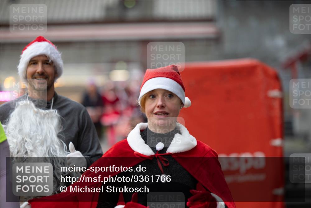 07.12.2025 - St. Pauli X-Mass-Run No. 15 Michael Strokosch http://msf.ph/oto/9361766 07.12.2025 11:47:26 Laufen  meine-sportfotos.de