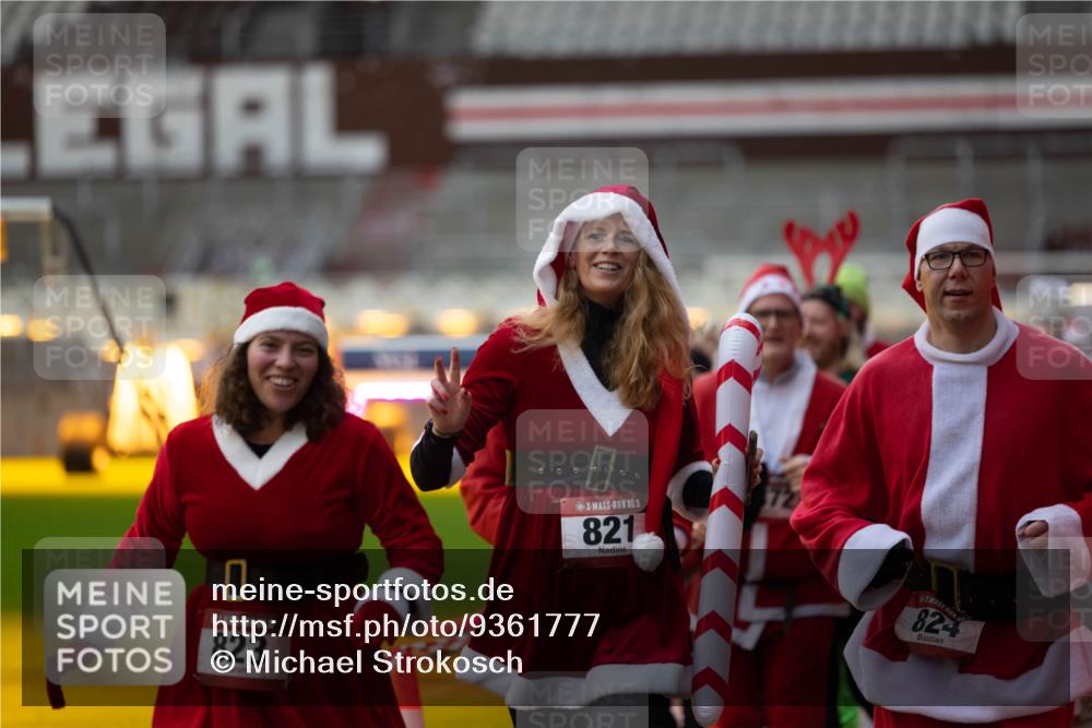 07.12.2025 - St. Pauli X-Mass-Run No. 15 Michael Strokosch http://msf.ph/oto/9361777 07.12.2025 11:47:34 Laufen 0, 823, 5, 821, 824 meine-sportfotos.de