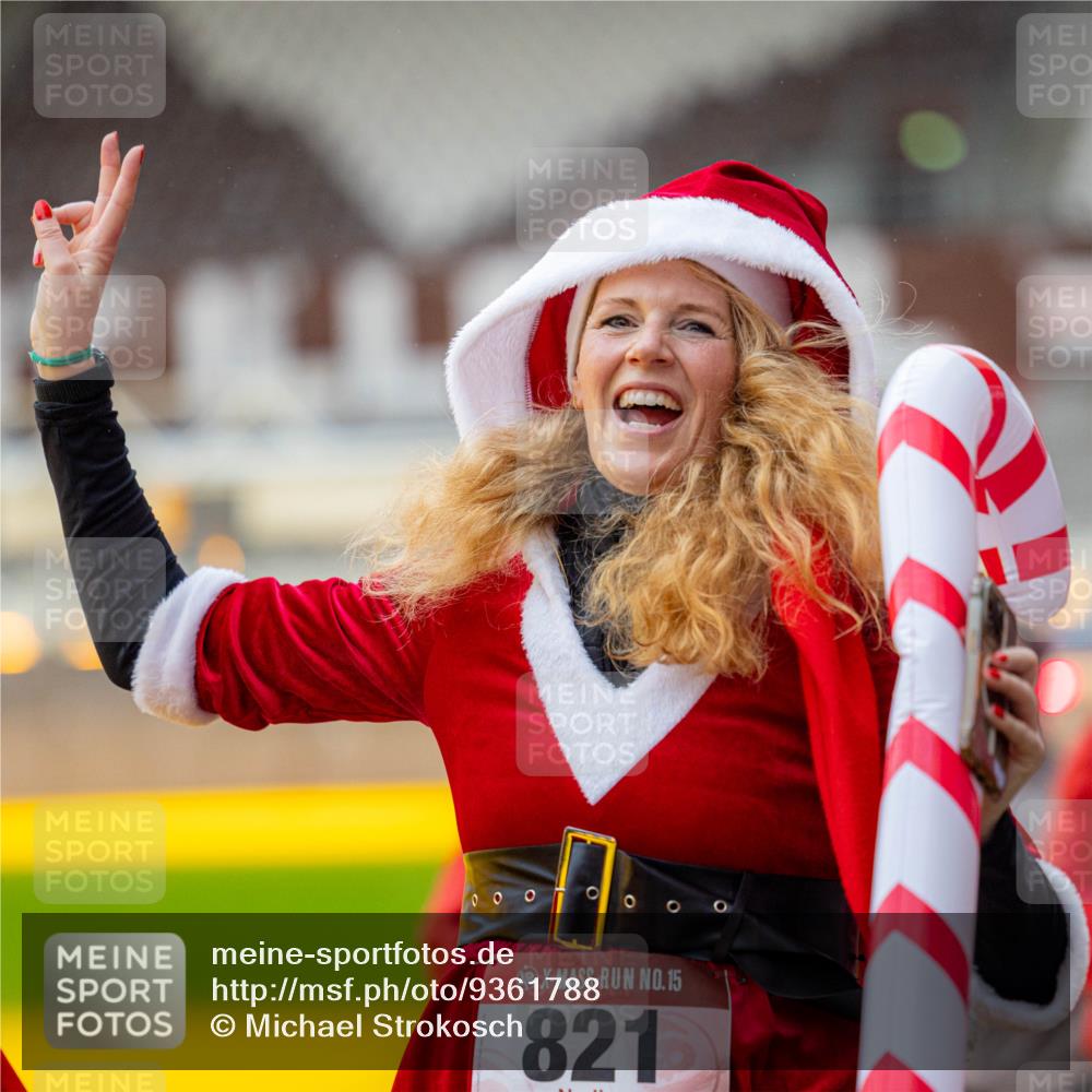 07.12.2025 - St. Pauli X-Mass-Run No. 15 Michael Strokosch http://msf.ph/oto/9361788 07.12.2025 11:47:36 Laufen 000, 15, 8215 meine-sportfotos.de