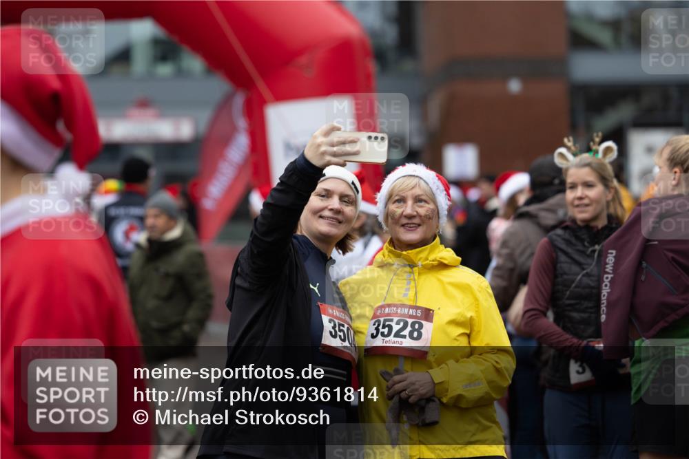 07.12.2025 - St. Pauli X-Mass-Run No. 15 Michael Strokosch http://msf.ph/oto/9361814 07.12.2025 11:57:06 Laufen 15, 35, 3528 meine-sportfotos.de