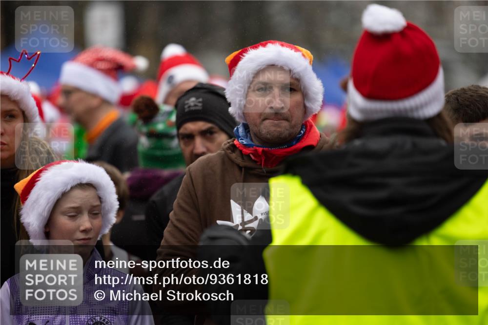07.12.2025 - St. Pauli X-Mass-Run No. 15 Michael Strokosch http://msf.ph/oto/9361818 07.12.2025 12:07:20 Laufen  meine-sportfotos.de
