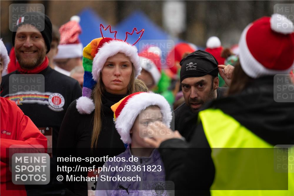 07.12.2025 - St. Pauli X-Mass-Run No. 15 Michael Strokosch http://msf.ph/oto/9361823 07.12.2025 12:07:25 Laufen 1910, 3 meine-sportfotos.de