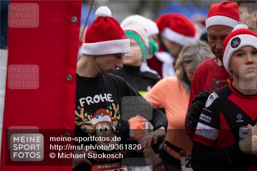 07.12.2025 - St. Pauli X-Mass-Run No. 15 Michael Strokosch http://msf.ph/oto/9361826 07.12.2025 12:07:35 Laufen 80, 2 meine-sportfotos.de