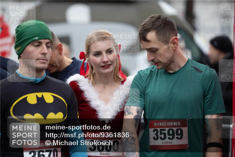 07.12.2025 - St. Pauli X-Mass-Run No. 15 Michael Strokosch http://msf.ph/oto/9361836 07.12.2025 12:07:51 Laufen 2, 5, 23670, 5, 3600, 15, 3599 meine-sportfotos.de