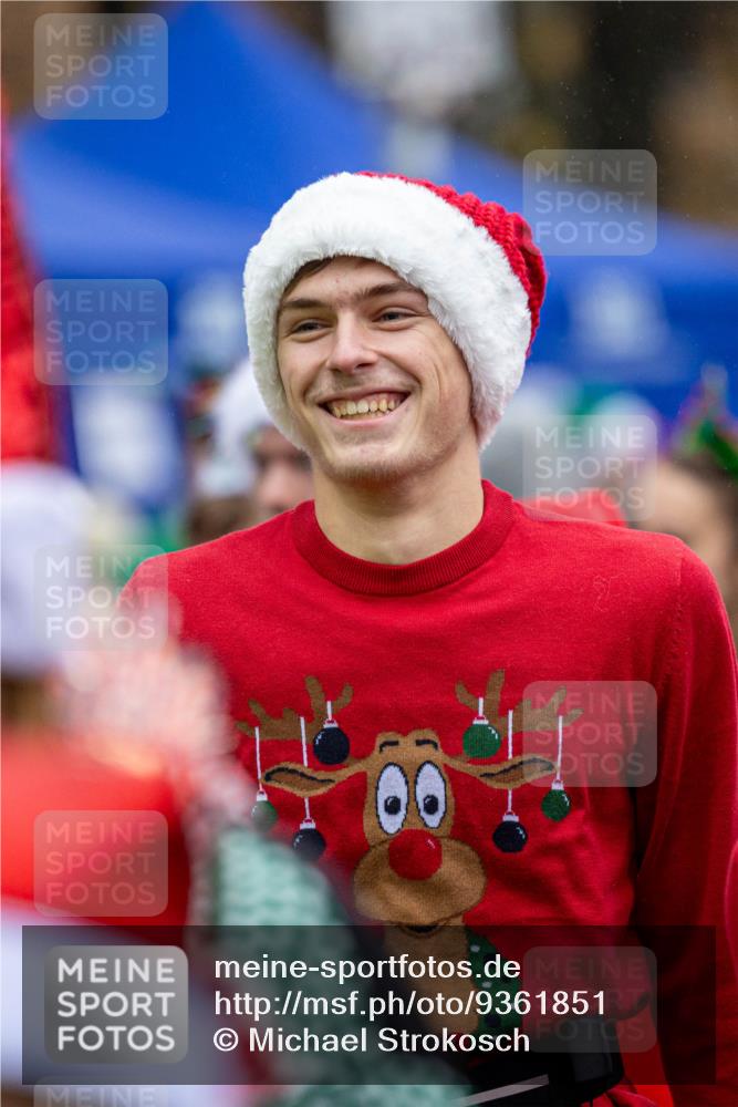 07.12.2025 - St. Pauli X-Mass-Run No. 15 Michael Strokosch http://msf.ph/oto/9361851 07.12.2025 12:20:02 Laufen  meine-sportfotos.de