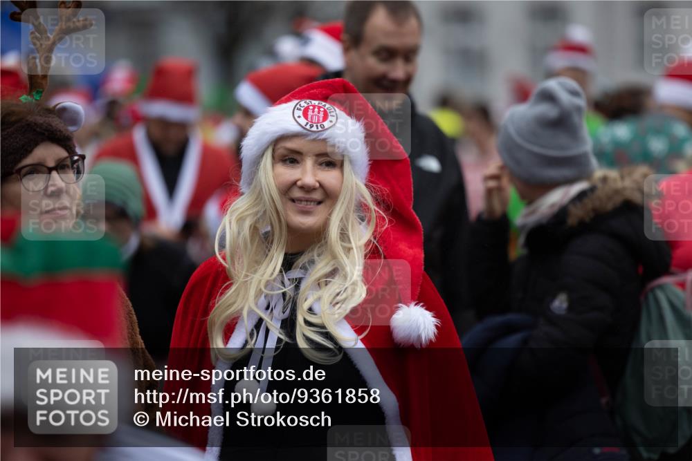 07.12.2025 - St. Pauli X-Mass-Run No. 15 Michael Strokosch http://msf.ph/oto/9361858 07.12.2025 12:20:15 Laufen 1910 meine-sportfotos.de