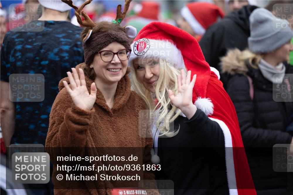 07.12.2025 - St. Pauli X-Mass-Run No. 15 Michael Strokosch http://msf.ph/oto/9361863 07.12.2025 12:20:23 Laufen 5, 1910 meine-sportfotos.de