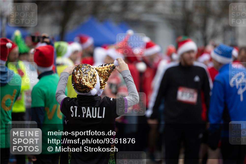07.12.2025 - St. Pauli X-Mass-Run No. 15 Michael Strokosch http://msf.ph/oto/9361876 07.12.2025 12:22:09 Laufen  meine-sportfotos.de