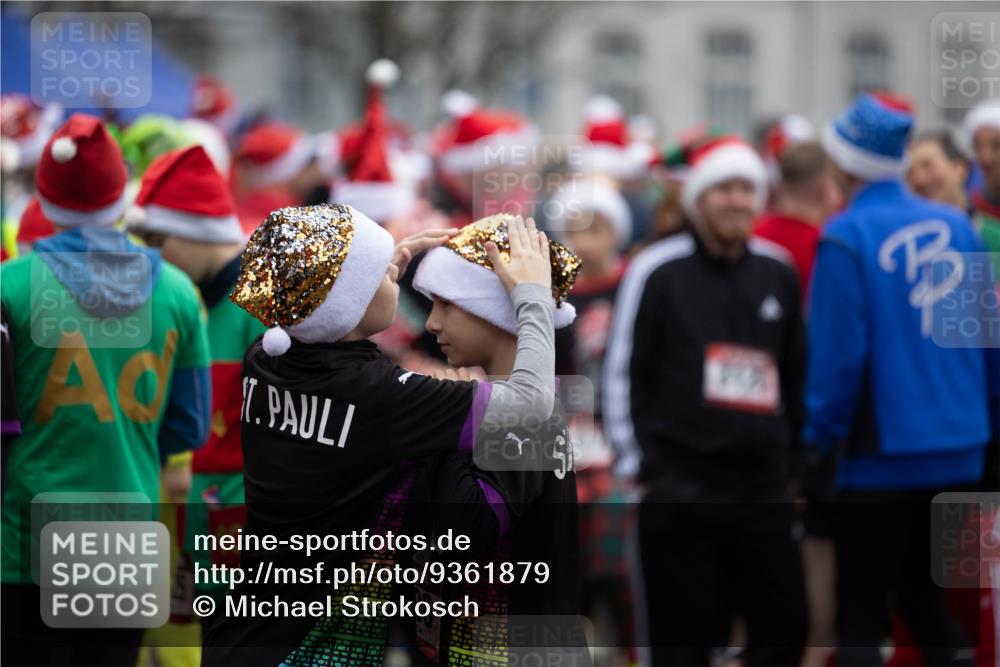 07.12.2025 - St. Pauli X-Mass-Run No. 15 Michael Strokosch http://msf.ph/oto/9361879 07.12.2025 12:22:17 Laufen  meine-sportfotos.de