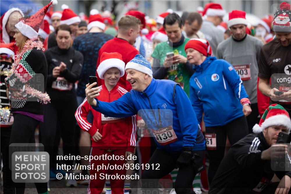 07.12.2025 - St. Pauli X-Mass-Run No. 15 Michael Strokosch http://msf.ph/oto/9361912 07.12.2025 12:23:21 Laufen 1983, 003, 130, 61, 31 meine-sportfotos.de