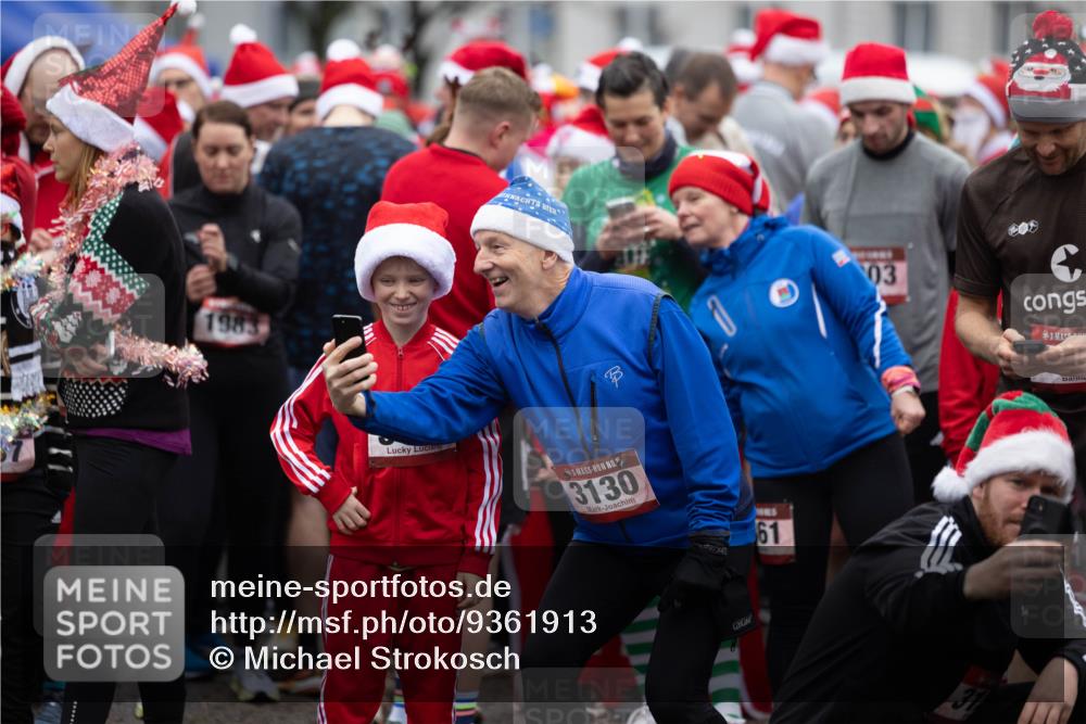 07.12.2025 - St. Pauli X-Mass-Run No. 15 Michael Strokosch http://msf.ph/oto/9361913 07.12.2025 12:23:21 Laufen 1983, 03, 3130, 61, 31 meine-sportfotos.de
