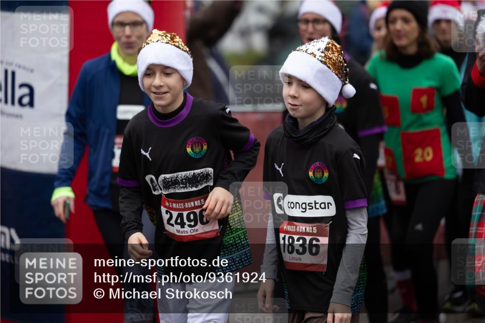 07.12.2025 - St. Pauli X-Mass-Run No. 15 Michael Strokosch http://msf.ph/oto/9361924 07.12.2025 12:30:19 Laufen 1910, 15, 2496, 1910, 15, 1836, 20 meine-sportfotos.de