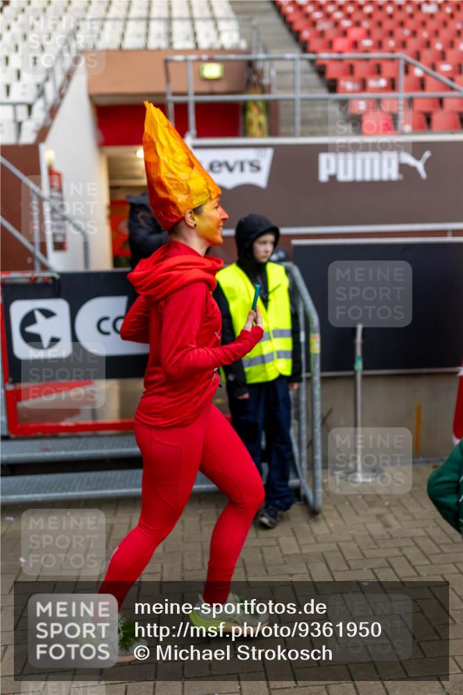 07.12.2025 - St. Pauli X-Mass-Run No. 15 Michael Strokosch http://msf.ph/oto/9361950 07.12.2025 10:33:21 Laufen  meine-sportfotos.de
