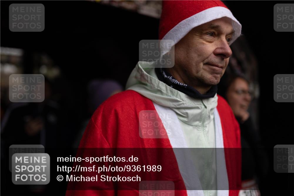 07.12.2025 - St. Pauli X-Mass-Run No. 15 Michael Strokosch http://msf.ph/oto/9361989 07.12.2025 10:33:49 Laufen  meine-sportfotos.de