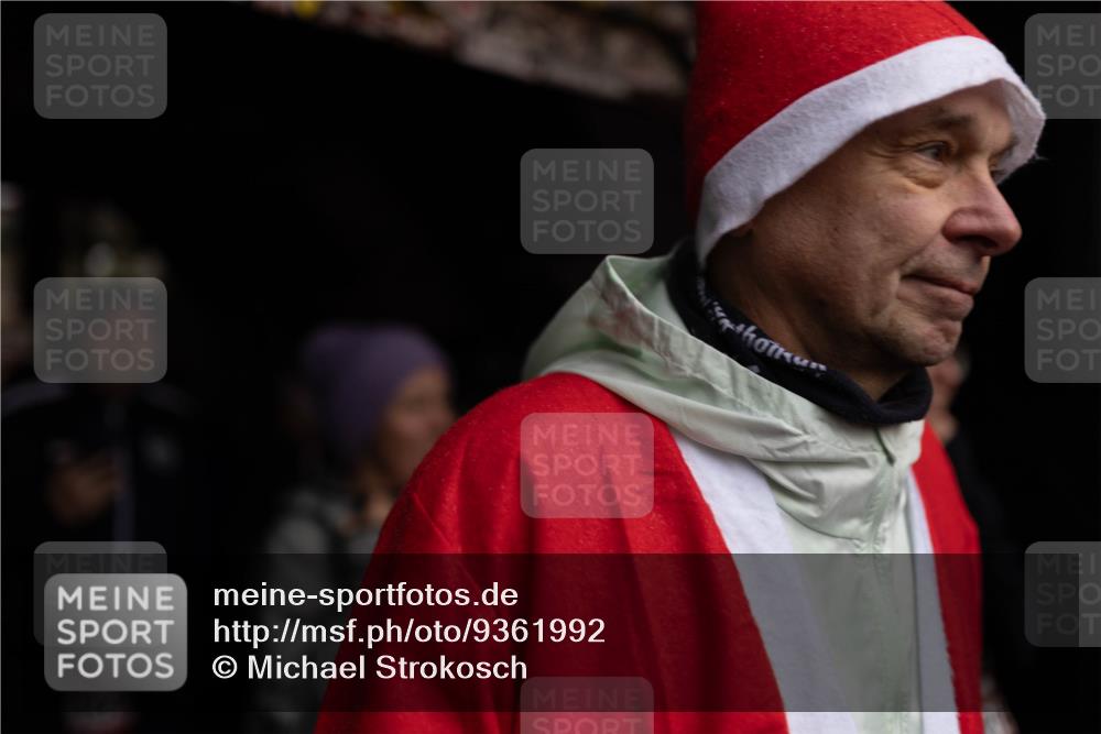 07.12.2025 - St. Pauli X-Mass-Run No. 15 Michael Strokosch http://msf.ph/oto/9361992 07.12.2025 10:33:49 Laufen 2 meine-sportfotos.de
