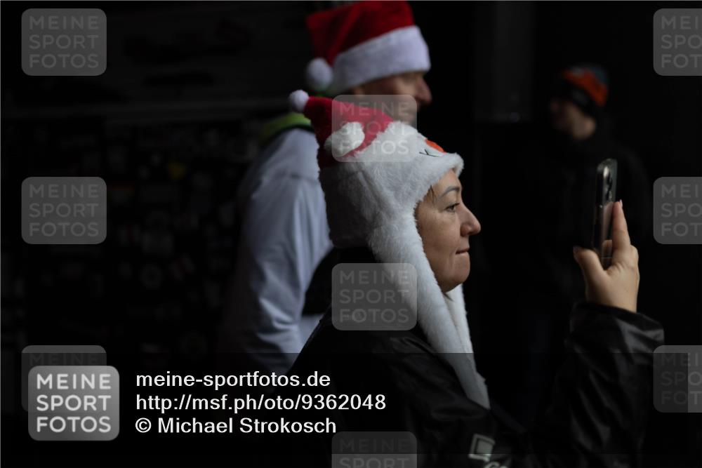 07.12.2025 - St. Pauli X-Mass-Run No. 15 Michael Strokosch http://msf.ph/oto/9362048 07.12.2025 10:34:23 Laufen  meine-sportfotos.de