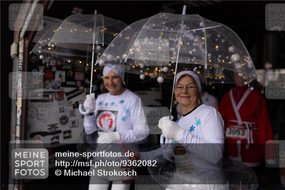 07.12.2025 - St. Pauli X-Mass-Run No. 15 Michael Strokosch http://msf.ph/oto/9362082 07.12.2025 10:34:39 Laufen 41, 80, 186, 3053 meine-sportfotos.de
