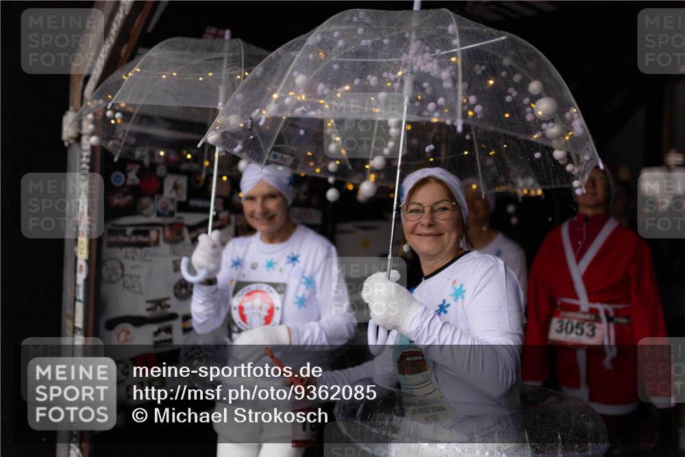07.12.2025 - St. Pauli X-Mass-Run No. 15 Michael Strokosch http://msf.ph/oto/9362085 07.12.2025 10:34:39 Laufen 18, 3053 meine-sportfotos.de