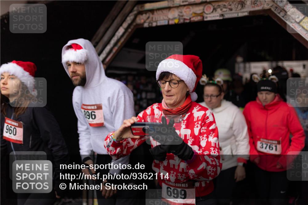 07.12.2025 - St. Pauli X-Mass-Run No. 15 Michael Strokosch http://msf.ph/oto/9362114 07.12.2025 10:34:53 Laufen 960, 896, 15, 699, 3761 meine-sportfotos.de