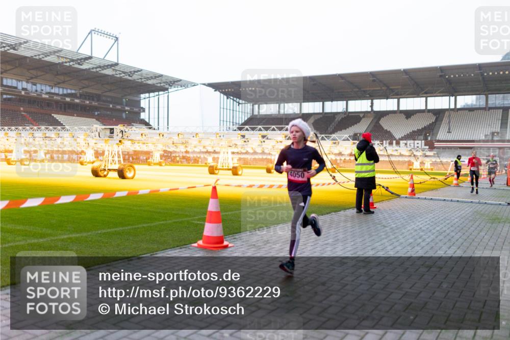 07.12.2025 - St. Pauli X-Mass-Run No. 15 Michael Strokosch http://msf.ph/oto/9362229 07.12.2025 10:54:01 Laufen 4050 meine-sportfotos.de