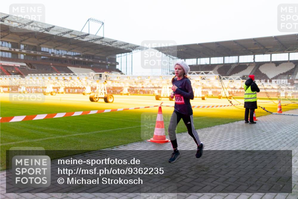 07.12.2025 - St. Pauli X-Mass-Run No. 15 Michael Strokosch http://msf.ph/oto/9362235 07.12.2025 10:54:01 Laufen 050 meine-sportfotos.de