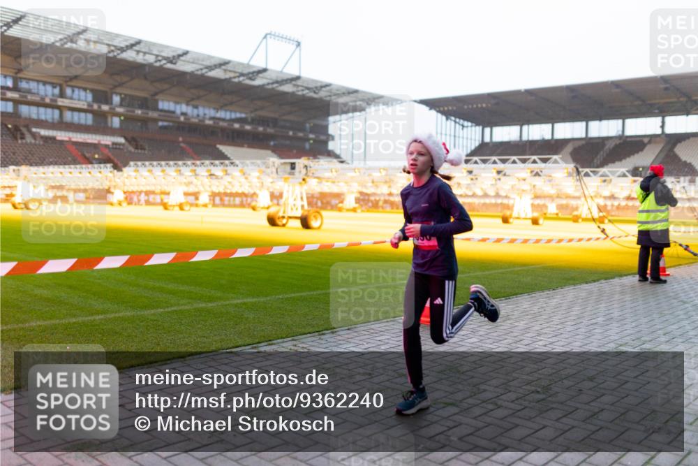 07.12.2025 - St. Pauli X-Mass-Run No. 15 Michael Strokosch http://msf.ph/oto/9362240 07.12.2025 10:54:01 Laufen  meine-sportfotos.de