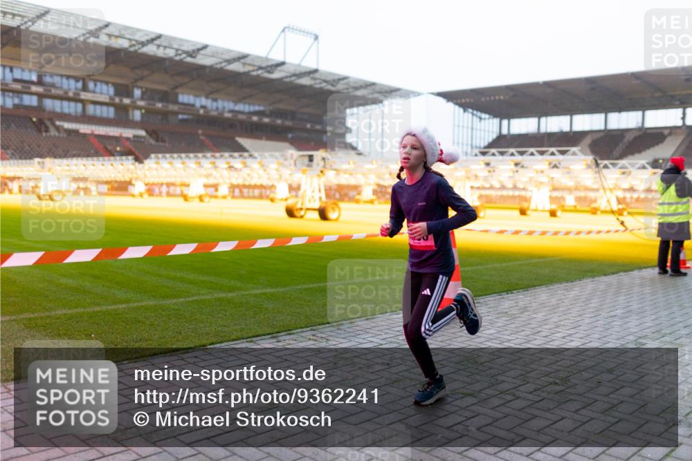 07.12.2025 - St. Pauli X-Mass-Run No. 15 Michael Strokosch http://msf.ph/oto/9362241 07.12.2025 10:54:01 Laufen  meine-sportfotos.de