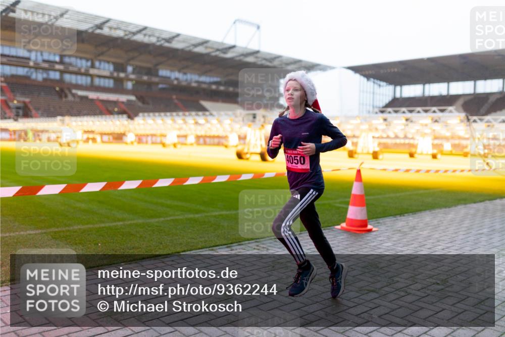 07.12.2025 - St. Pauli X-Mass-Run No. 15 Michael Strokosch http://msf.ph/oto/9362244 07.12.2025 10:54:01 Laufen 4050 meine-sportfotos.de