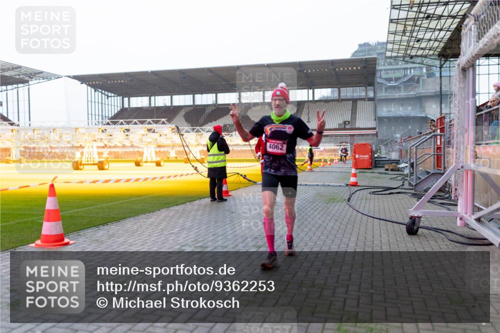 07.12.2025 - St. Pauli X-Mass-Run No. 15 Michael Strokosch http://msf.ph/oto/9362253 07.12.2025 10:54:08 Laufen 4062 meine-sportfotos.de
