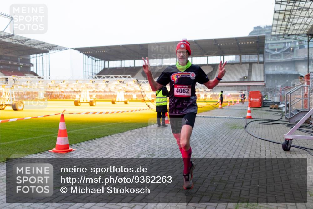 07.12.2025 - St. Pauli X-Mass-Run No. 15 Michael Strokosch http://msf.ph/oto/9362263 07.12.2025 10:54:08 Laufen 4062 meine-sportfotos.de