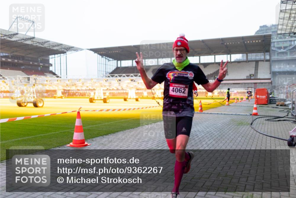 07.12.2025 - St. Pauli X-Mass-Run No. 15 Michael Strokosch http://msf.ph/oto/9362267 07.12.2025 10:54:08 Laufen 4062 meine-sportfotos.de