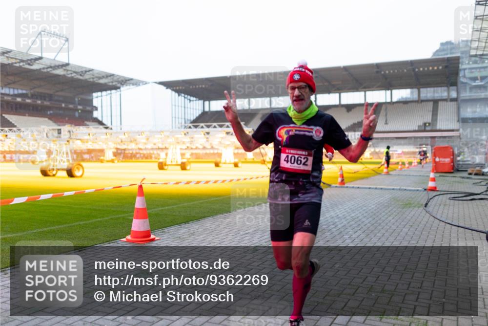07.12.2025 - St. Pauli X-Mass-Run No. 15 Michael Strokosch http://msf.ph/oto/9362269 07.12.2025 10:54:08 Laufen 4062 meine-sportfotos.de