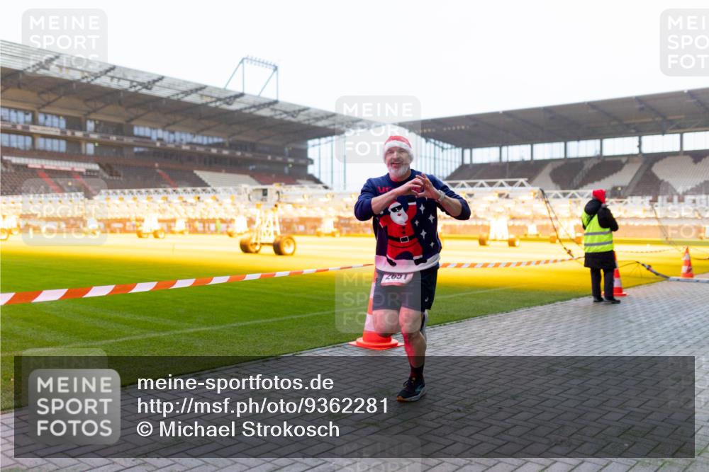 07.12.2025 - St. Pauli X-Mass-Run No. 15 Michael Strokosch http://msf.ph/oto/9362281 07.12.2025 10:54:19 Laufen  meine-sportfotos.de