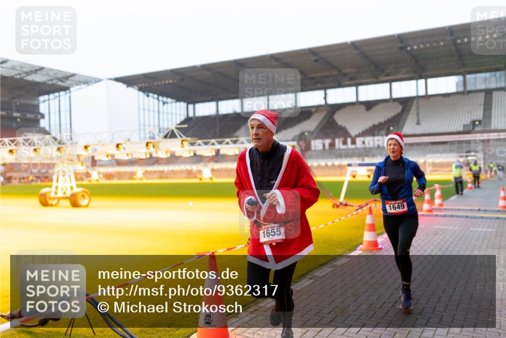 07.12.2025 - St. Pauli X-Mass-Run No. 15 Michael Strokosch http://msf.ph/oto/9362317 07.12.2025 10:54:58 Laufen 040, 66, 93, 02, 22, 15, 1655, 1649 meine-sportfotos.de
