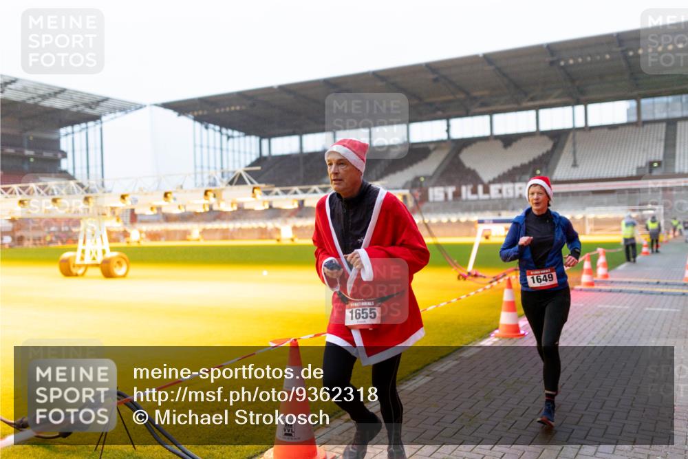 07.12.2025 - St. Pauli X-Mass-Run No. 15 Michael Strokosch http://msf.ph/oto/9362318 07.12.2025 10:54:59 Laufen 040669302, 22, 1655, 1649 meine-sportfotos.de