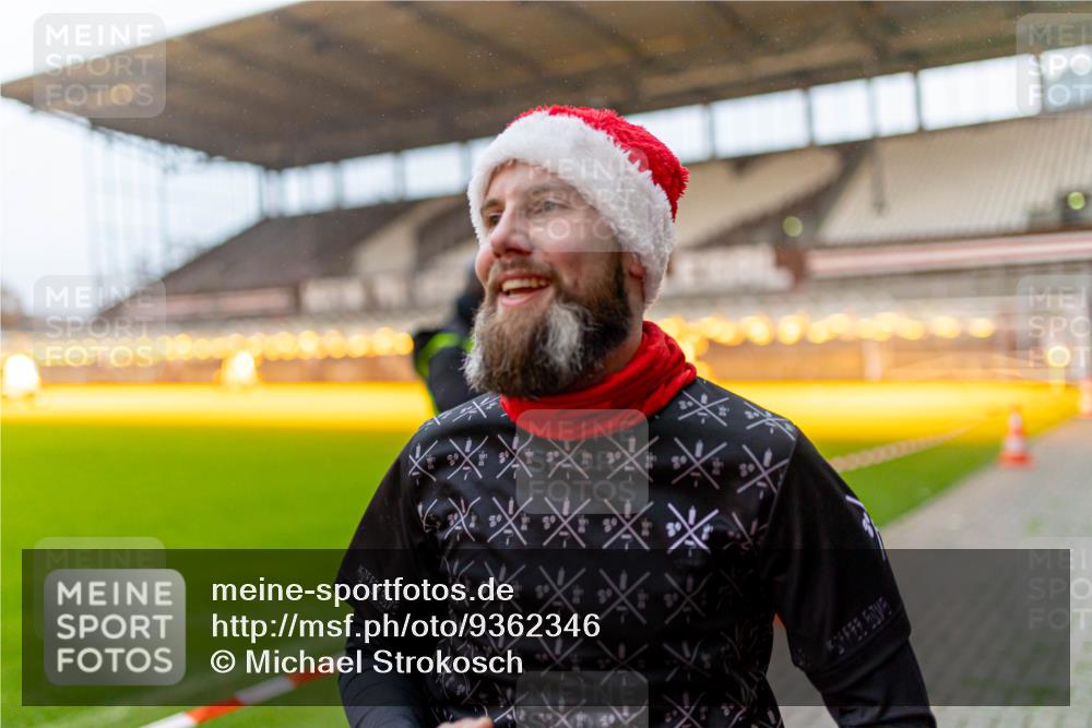 07.12.2025 - St. Pauli X-Mass-Run No. 15 Michael Strokosch http://msf.ph/oto/9362346 07.12.2025 10:56:12 Laufen 0 meine-sportfotos.de
