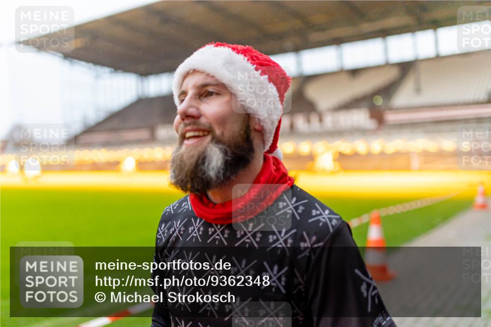 07.12.2025 - St. Pauli X-Mass-Run No. 15 Michael Strokosch http://msf.ph/oto/9362348 07.12.2025 10:56:12 Laufen  meine-sportfotos.de