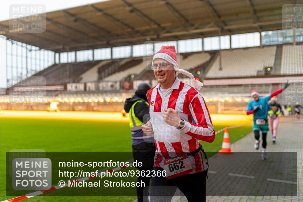 07.12.2025 - St. Pauli X-Mass-Run No. 15 Michael Strokosch http://msf.ph/oto/9362366 07.12.2025 10:56:44 Laufen 15, 662 meine-sportfotos.de