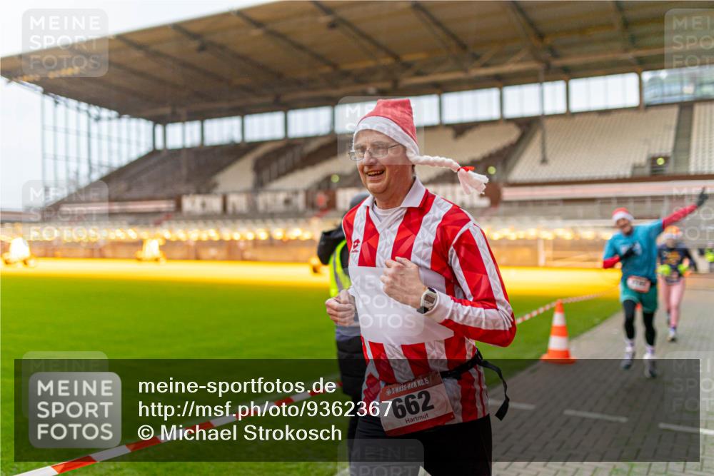 07.12.2025 - St. Pauli X-Mass-Run No. 15 Michael Strokosch http://msf.ph/oto/9362367 07.12.2025 10:56:44 Laufen 2, 15, 662 meine-sportfotos.de