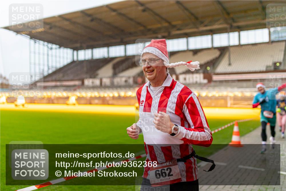 07.12.2025 - St. Pauli X-Mass-Run No. 15 Michael Strokosch http://msf.ph/oto/9362368 07.12.2025 10:56:44 Laufen 15, 662 meine-sportfotos.de