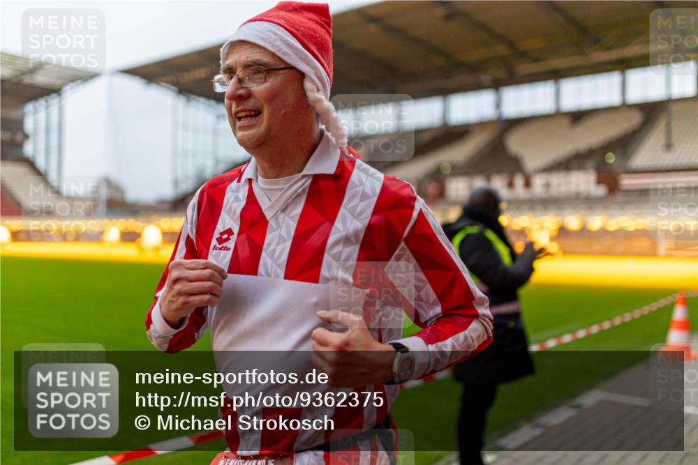 07.12.2025 - St. Pauli X-Mass-Run No. 15 Michael Strokosch http://msf.ph/oto/9362375 07.12.2025 10:56:45 Laufen  meine-sportfotos.de