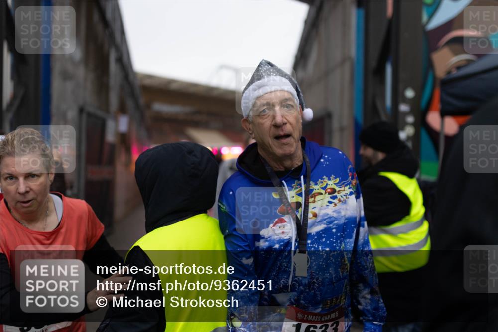 07.12.2025 - St. Pauli X-Mass-Run No. 15 Michael Strokosch http://msf.ph/oto/9362451 07.12.2025 10:59:01 Laufen 15 meine-sportfotos.de