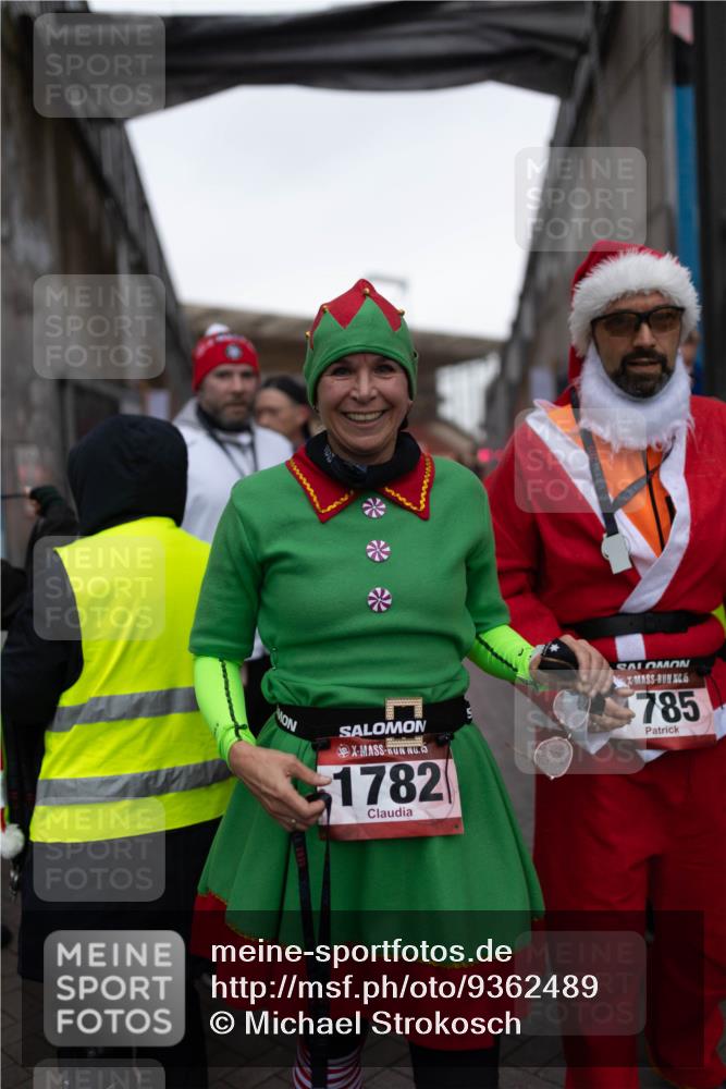 07.12.2025 - St. Pauli X-Mass-Run No. 15 Michael Strokosch http://msf.ph/oto/9362489 07.12.2025 10:59:21 Laufen 33, 15, 1782, 785 meine-sportfotos.de