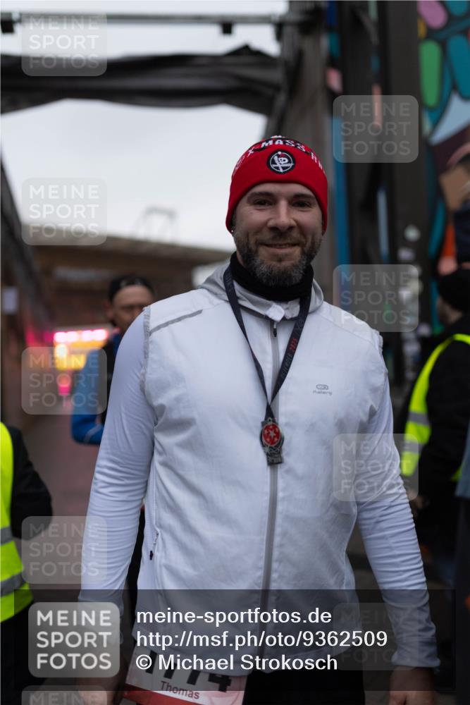 07.12.2025 - St. Pauli X-Mass-Run No. 15 Michael Strokosch http://msf.ph/oto/9362509 07.12.2025 10:59:25 Laufen  meine-sportfotos.de