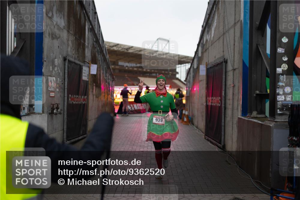 07.12.2025 - St. Pauli X-Mass-Run No. 15 Michael Strokosch http://msf.ph/oto/9362520 07.12.2025 10:59:43 Laufen 939 meine-sportfotos.de