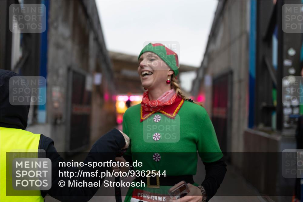 07.12.2025 - St. Pauli X-Mass-Run No. 15 Michael Strokosch http://msf.ph/oto/9362544 07.12.2025 10:59:45 Laufen 15 meine-sportfotos.de